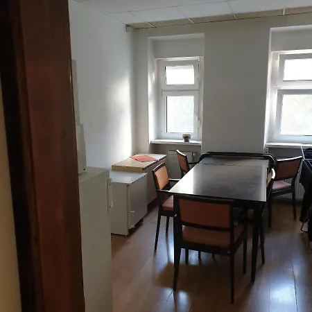 Habitación en casa particular Stanza Privata Farska 42 Centro Nitra